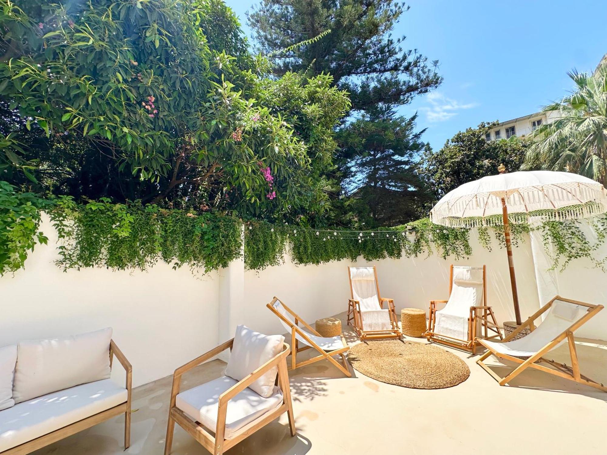 Carbone XXI Bed & Breakfast คาตาเนีย ภายนอก รูปภาพ