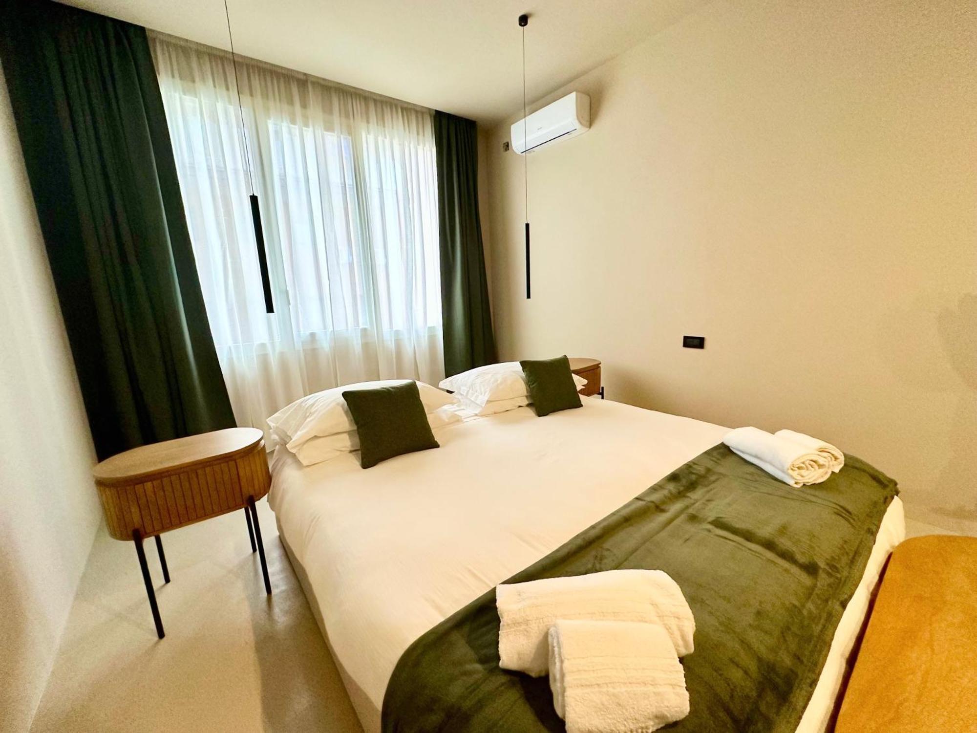 Carbone XXI Bed & Breakfast คาตาเนีย ภายนอก รูปภาพ