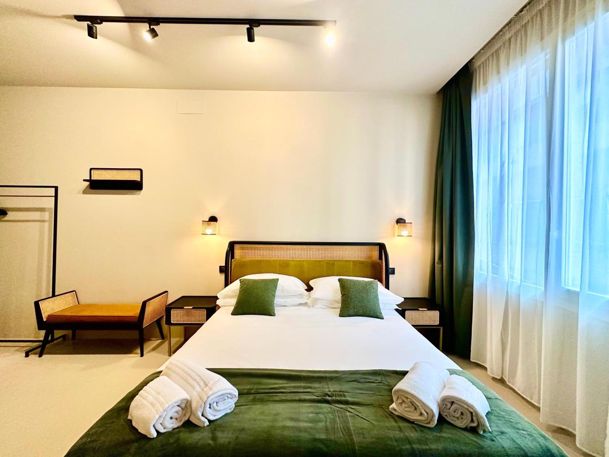 Carbone XXI Bed & Breakfast คาตาเนีย ภายนอก รูปภาพ